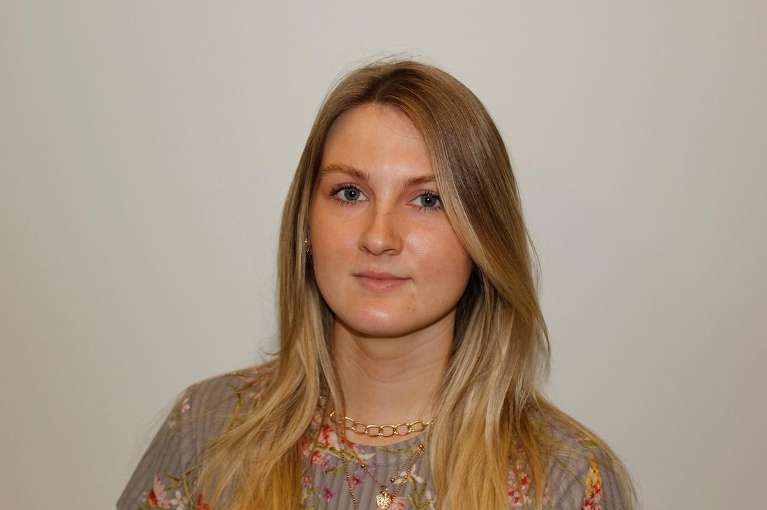 Blonde girl before lip enhancement, huntsville al