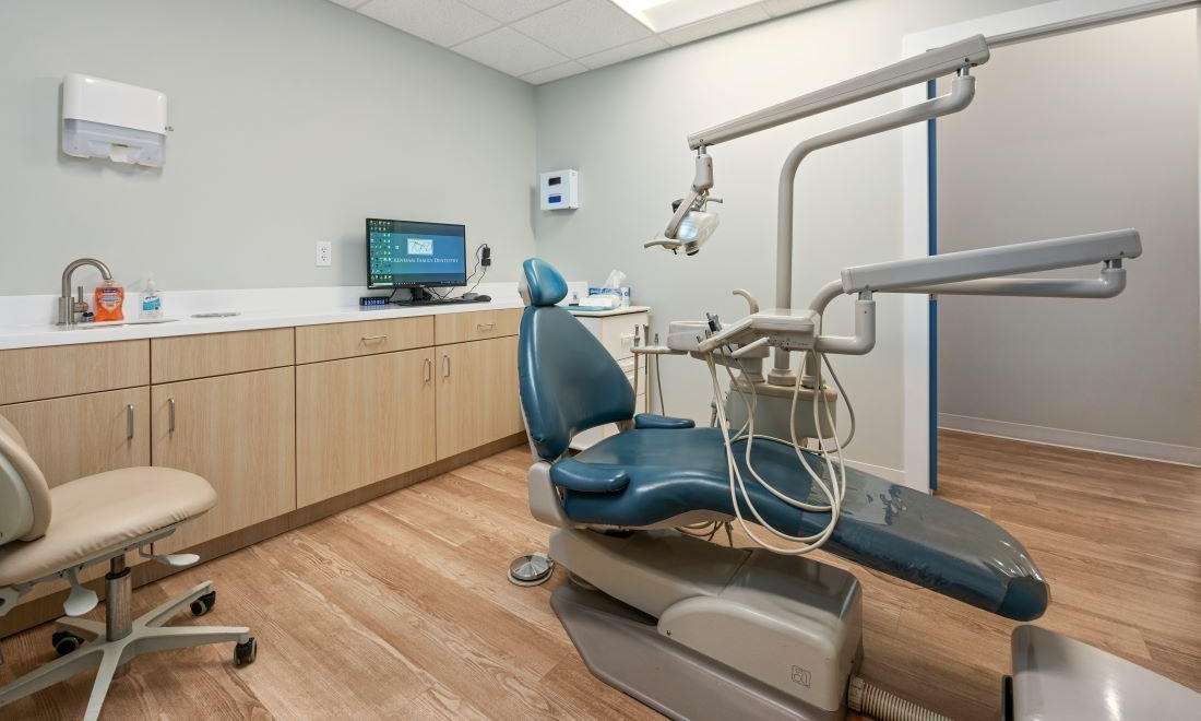 surgical suite dentist examination room in Huntsville, AL