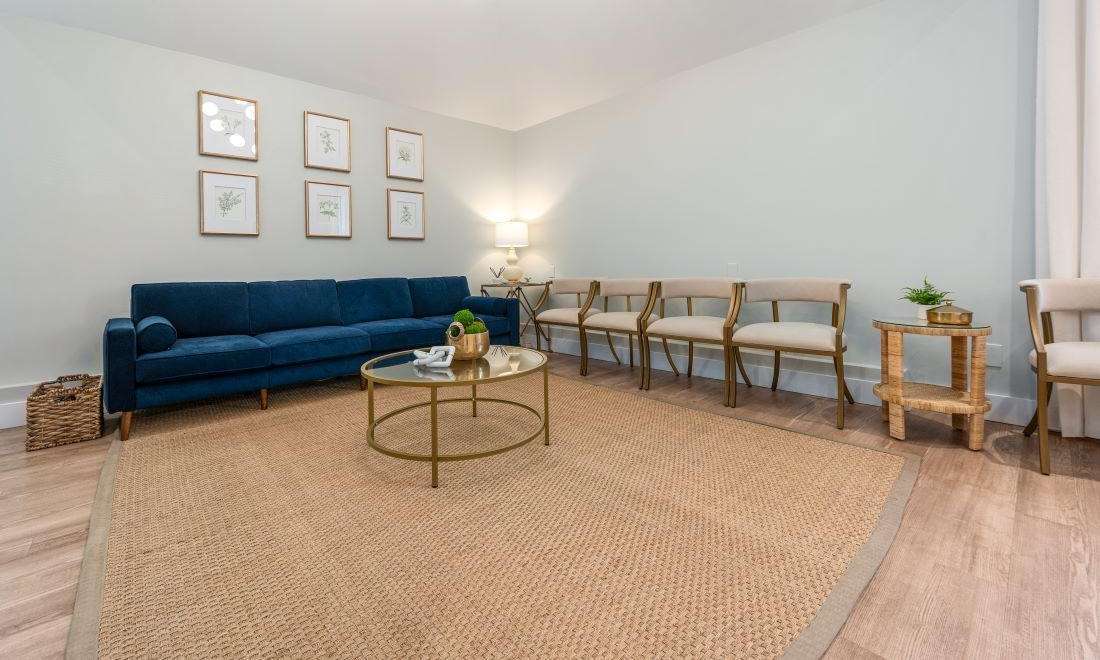 waiting room 3.jpg waiting room image from Twickenham Family Dentistry in Huntsville Alabama